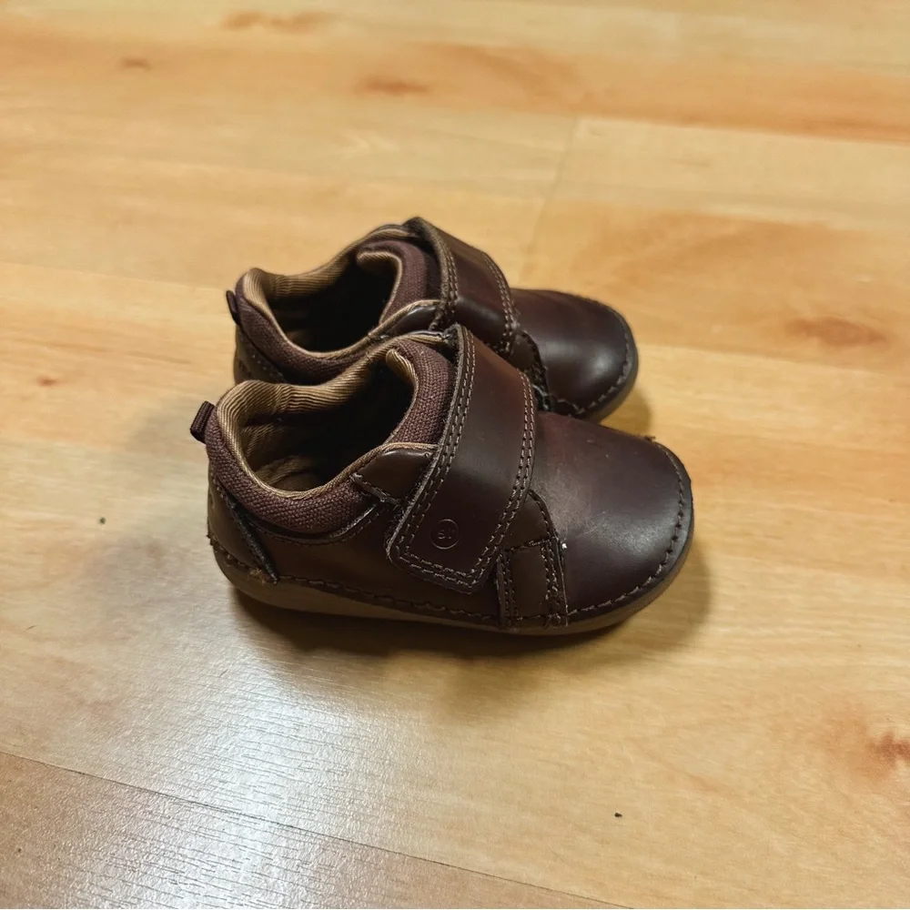Stride Rite Brown Soft Motion Jodie Sneaker Baby Boy Size 3.5 Wide